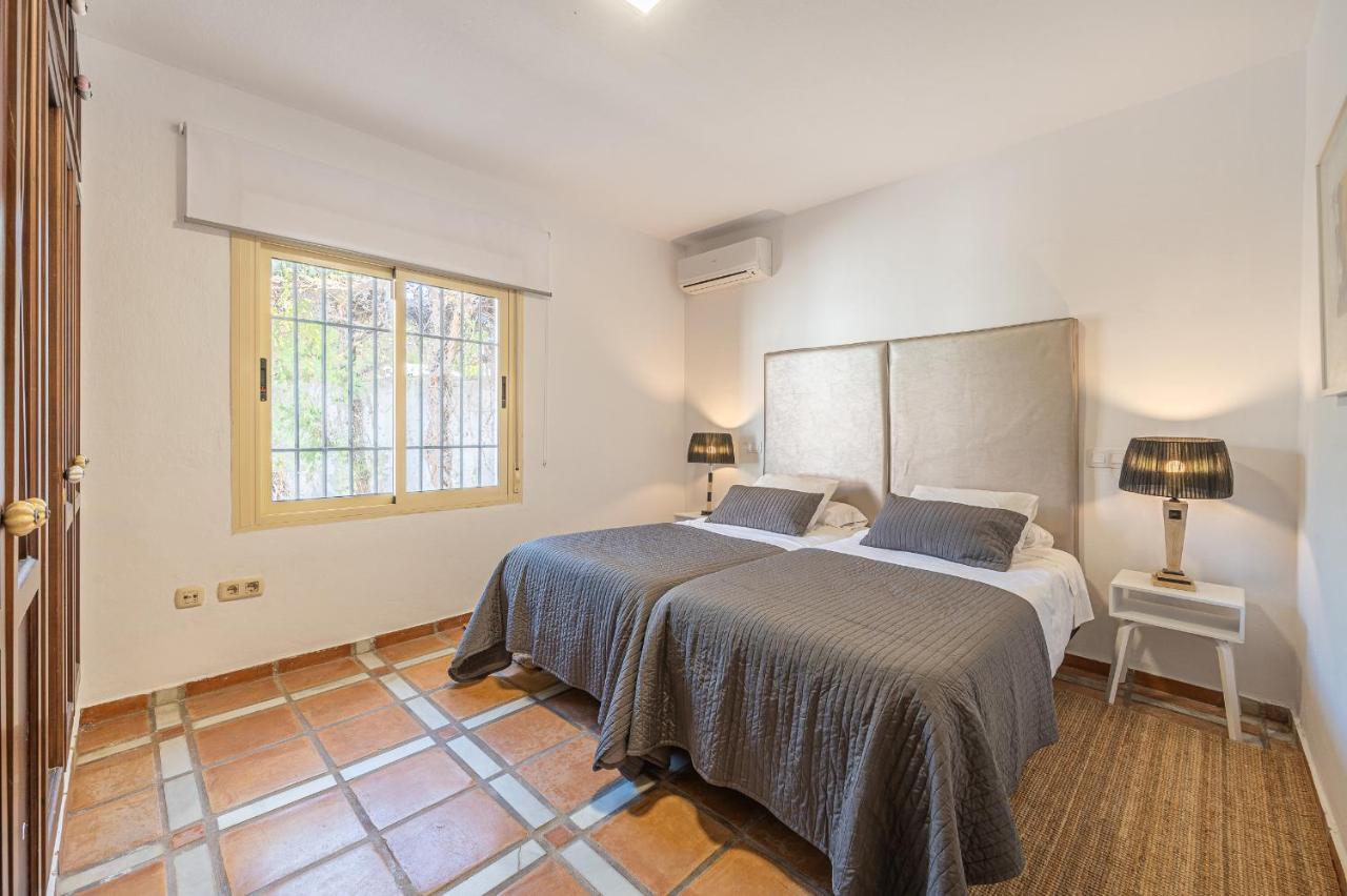 Banus 10 Minutos Villa Estepona Eksteriør billede