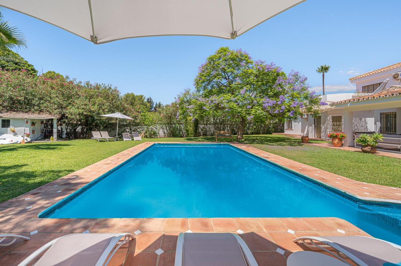 Banus 10 Minutos Villa Estepona Eksteriør billede